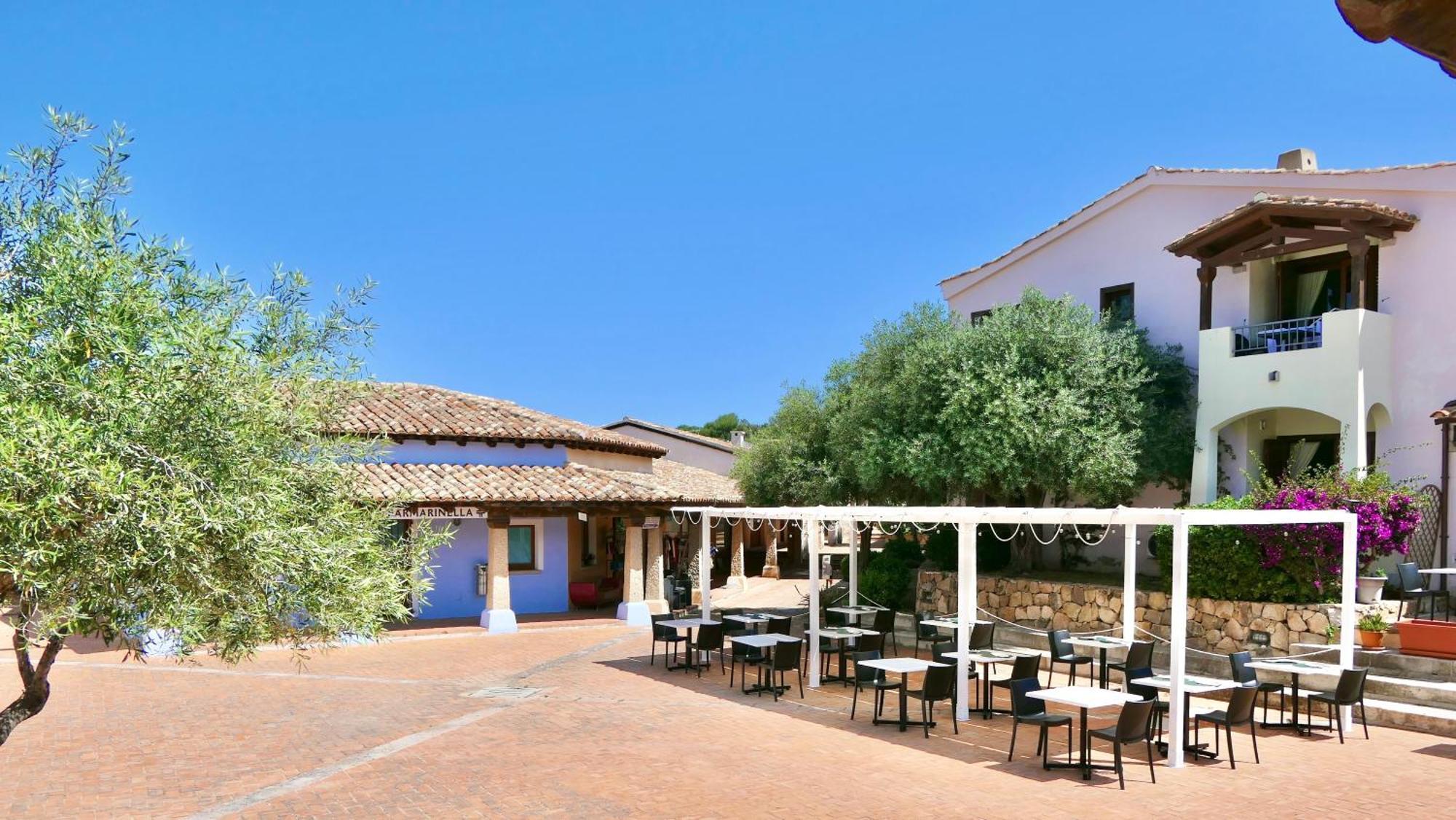 Residence With Private Beach In Marinella Marinella  Eksteriør bilde